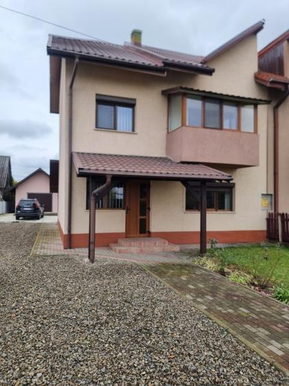Duplex cu 4 camere cu Garaj în Gălănești
