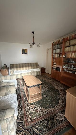 Apartament cu 2 camere semidecomandat în Exterior Vest
