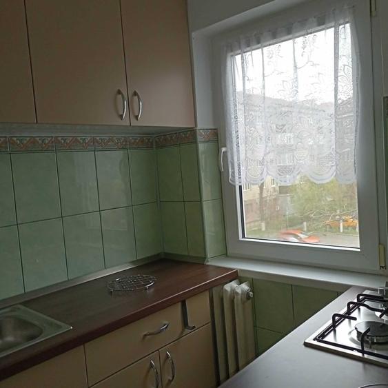 Garsonieră decomandată în Central