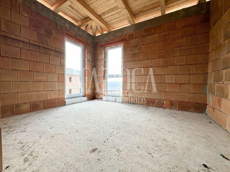 Duplex cu 4 camere cu Canalizare în Apahida
