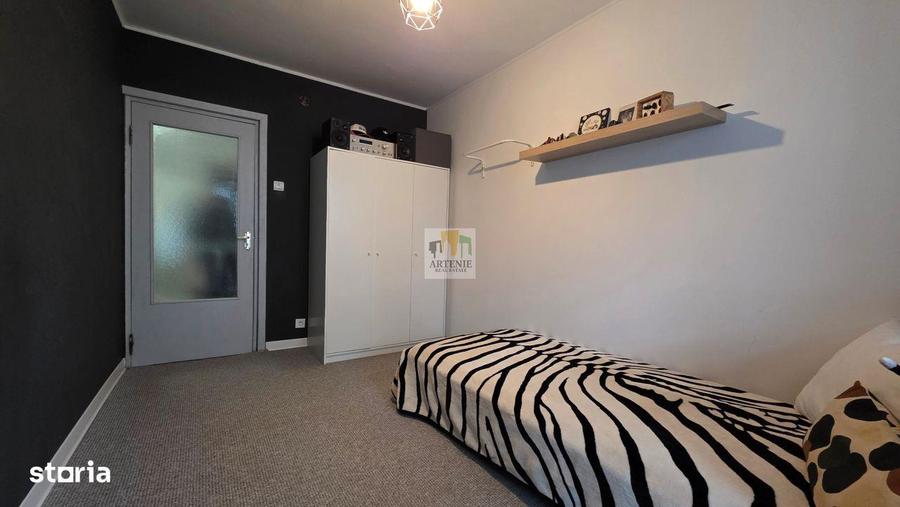 Apartament cu 4 camere, mobilat în Rahova