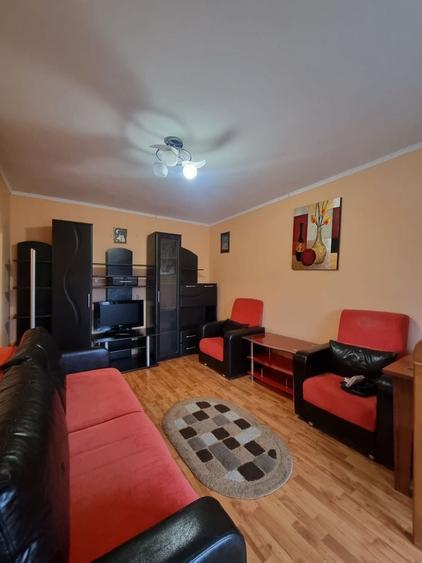 Garsonieră decomandată în Central