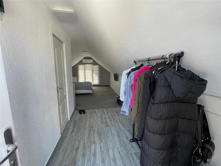 Casă individuală cu 3 camere cu Teren 744 Mp în Leș