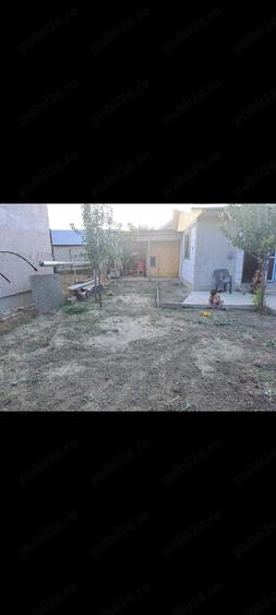 Casă cu 4 camere cu Teren 12 Mp în Cazasu
