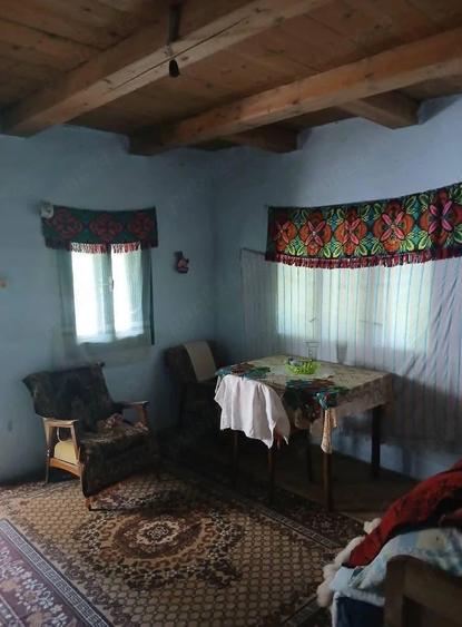 Casă cu Teren 30 Mp în Poșaga