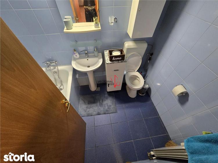 Apartament cu 2 camere decomandat în Tei