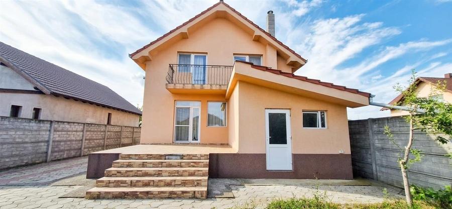 Casă cu 4 camere cu Teren 500 Mp în Oșorhei
