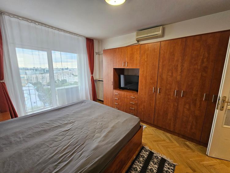 Apartament cu 3 camere semidecomandat în Națiunile Unite