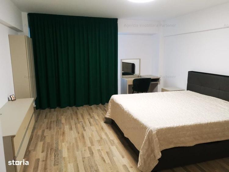 Apartament cu 3 camere, mobilat în Central