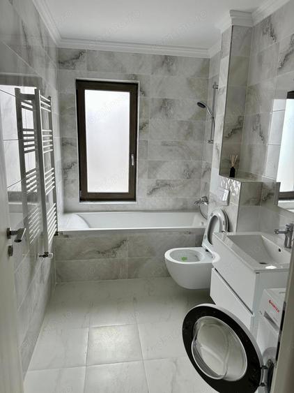Apartament cu 3 camere semidecomandat, mobilat în Dumbrăvița