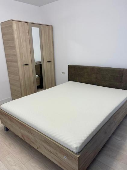Apartament cu 3 camere decomandat în Chiajna