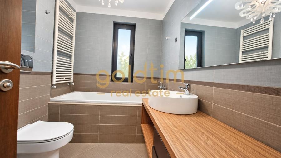 Casă cu 4 camere cu Canalizare în Pipera