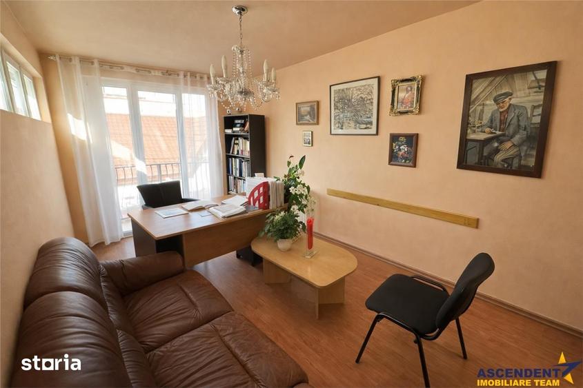 Casă cu 5 camere cu Teren 50 Mp în Budai