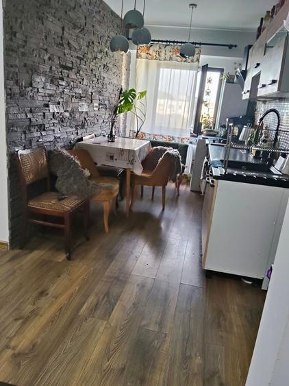 Apartament cu 3 camere decomandat, mobilat în Inel II