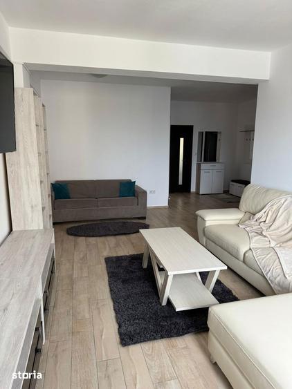 Apartament cu 3 camere decomandat, mobilat în Baza 3