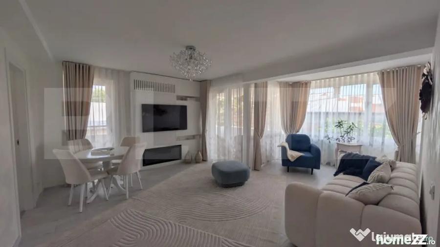 Apartament cu 3 camere decomandat în Central