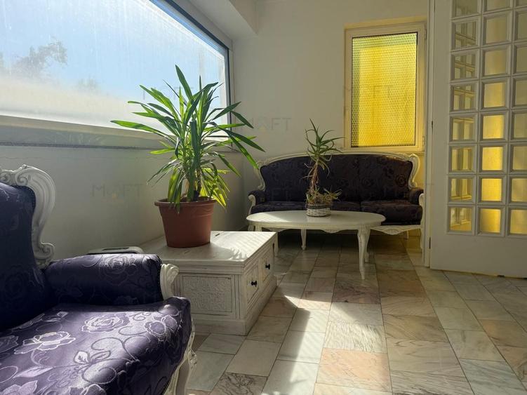Apartament cu 4 camere decomandat, mobilat în Barbu Văcărescu