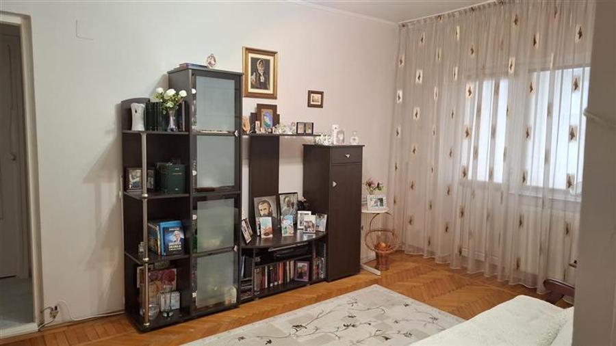 Apartament cu 2 camere semidecomandat în Gară