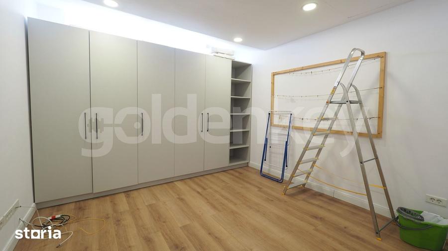 Casă cu 7 camere cu Teren 250 Mp în Central
