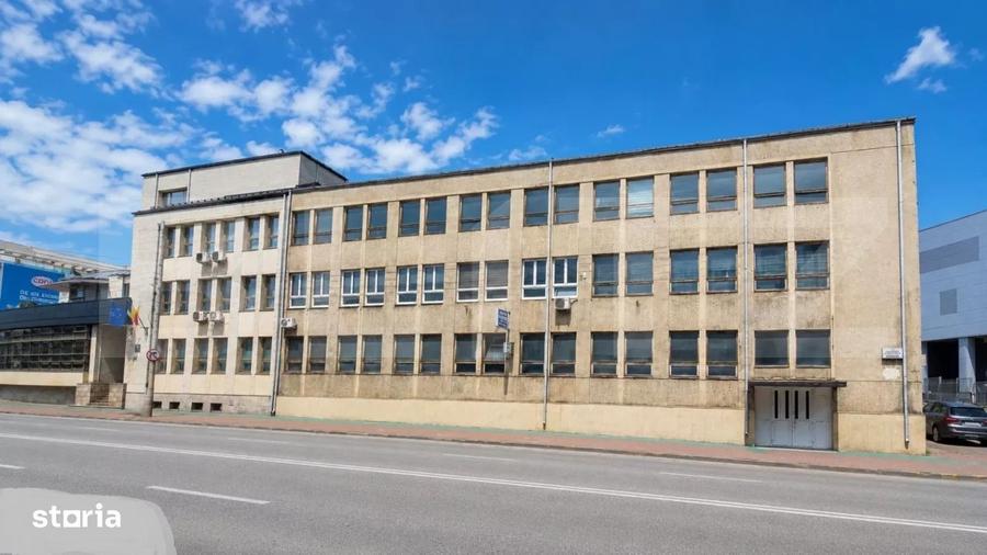 Spațiu comercial, de 850 mp, în Central