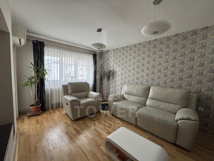 Apartament cu 3 camere decomandat, mobilat în Cedonia