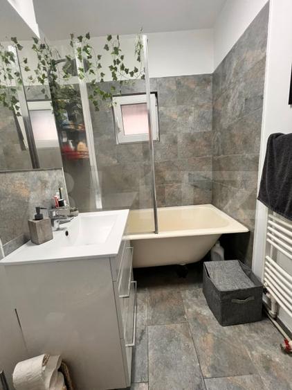 Apartament cu 4 camere decomandat, mobilat în Hunedoara