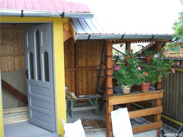 Casă cu 5 camere în Ocnele Mari