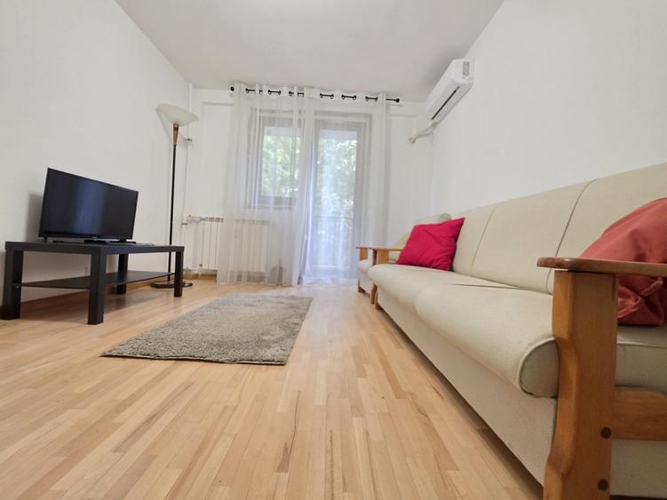 Apartament cu 2 camere decomandat în Drumul Taberei