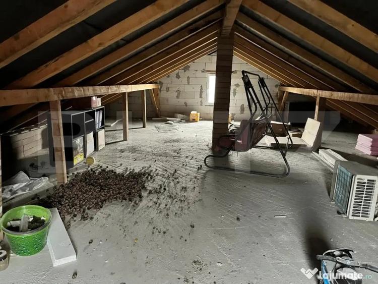 Casă cu 4 camere cu Teren 500 Mp în Central
