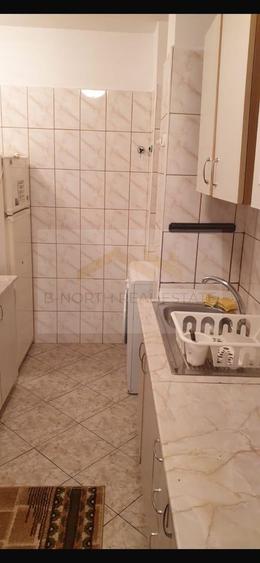 Apartament cu 3 camere decomandat, mobilat în Tineretului