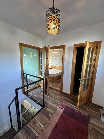 Casă cu 3 camere cu Teren 200 Mp în Central