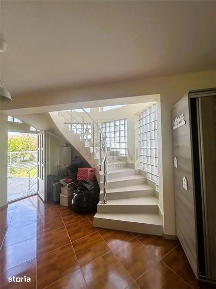 Casă cu 4 camere cu Teren 400 Mp în Utvin