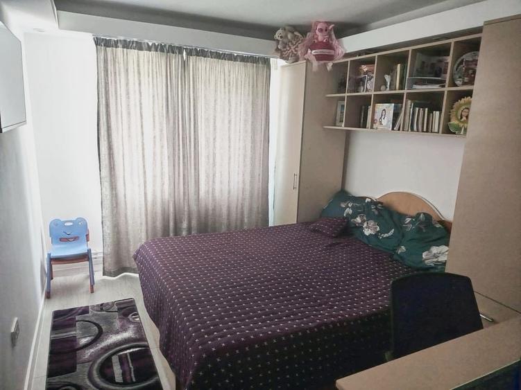 Apartament cu 3 camere în Buzaului