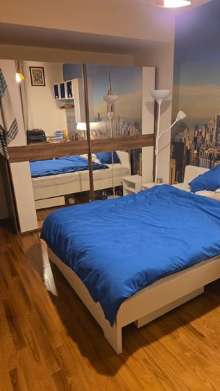 Apartament cu 4 camere decomandat în Capitale