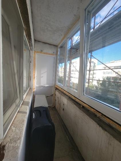 Apartament cu 3 camere în Colentina