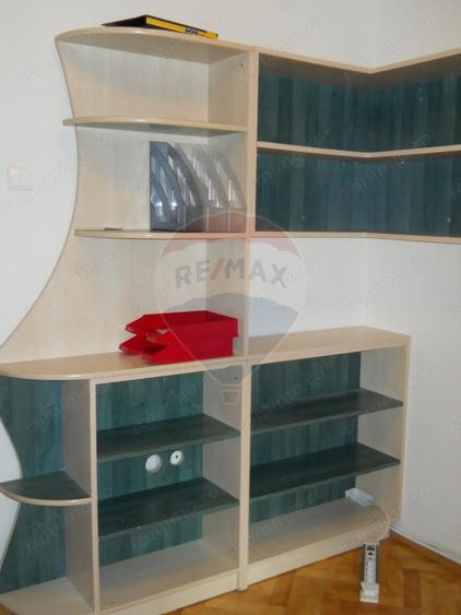 Apartament cu 4 camere decomandat în Târgu Cucu