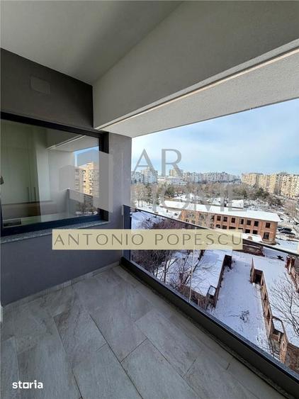 Apartament cu 4 camere, mobilat în Republicii