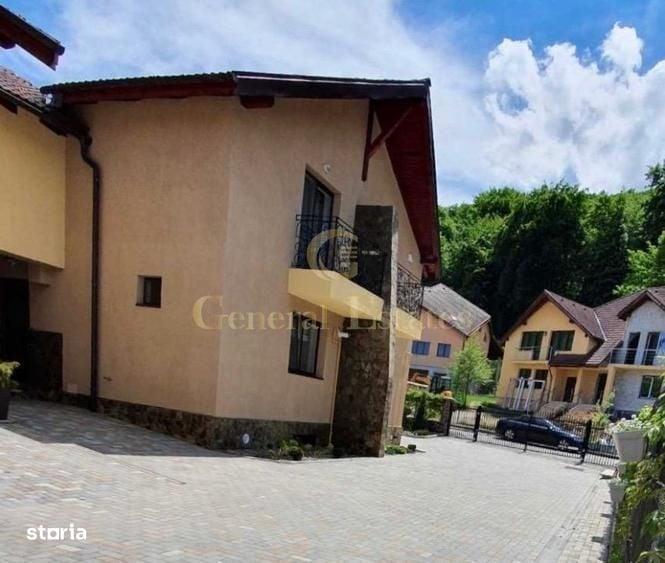 Casă cu 4 camere în Noua