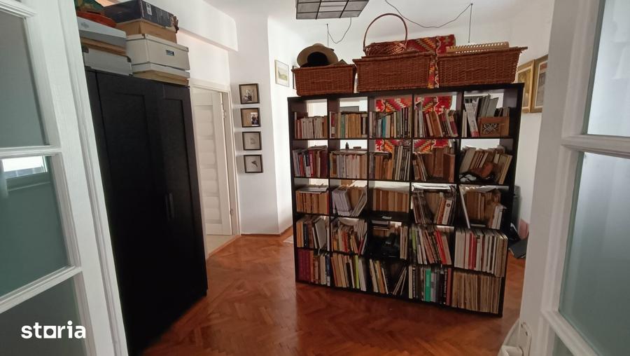 Apartament cu 2 camere în Centrul Civic