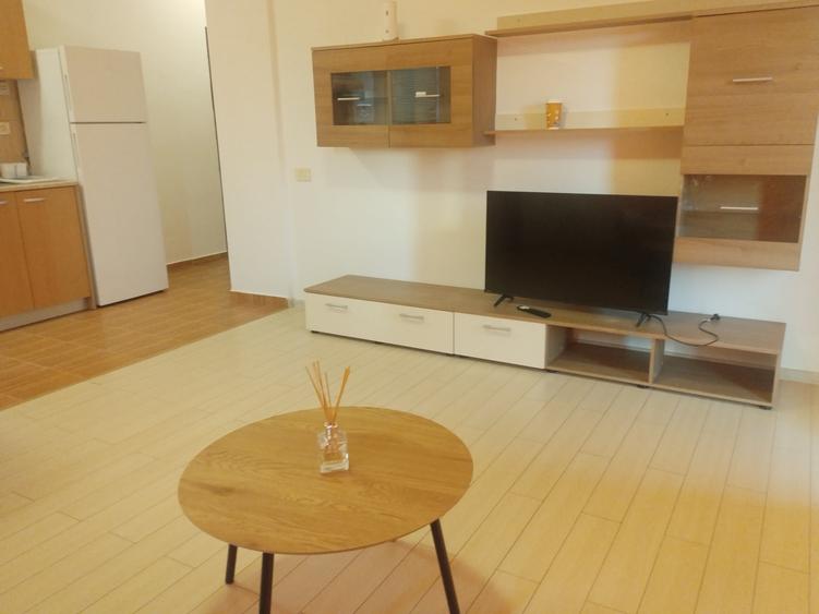 Apartament cu 2 camere semidecomandat, mobilat în Militari