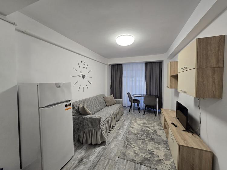 Apartament cu 2 camere semidecomandat, mobilat în Primo
