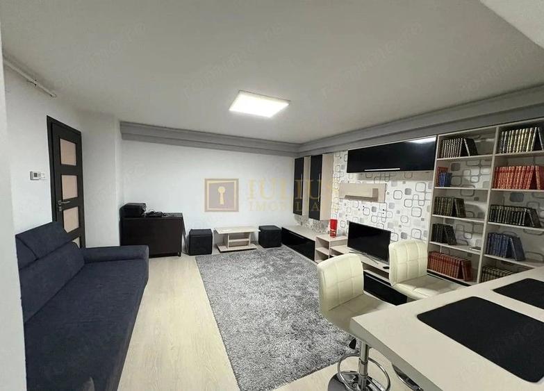 Apartament cu 3 camere decomandat în Lunei