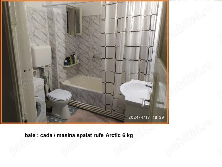 Apartament cu 3 camere decomandat în Calea Victoriei