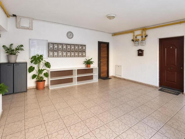 Apartament cu 2 camere decomandat în Bragadiru