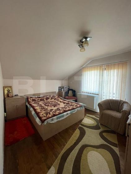 Casă individuală cu 4 camere cu Garaj în Suceagu