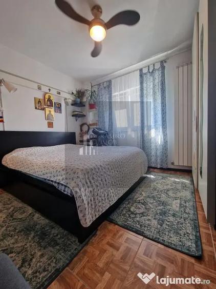 Apartament cu 4 camere semidecomandat în Central