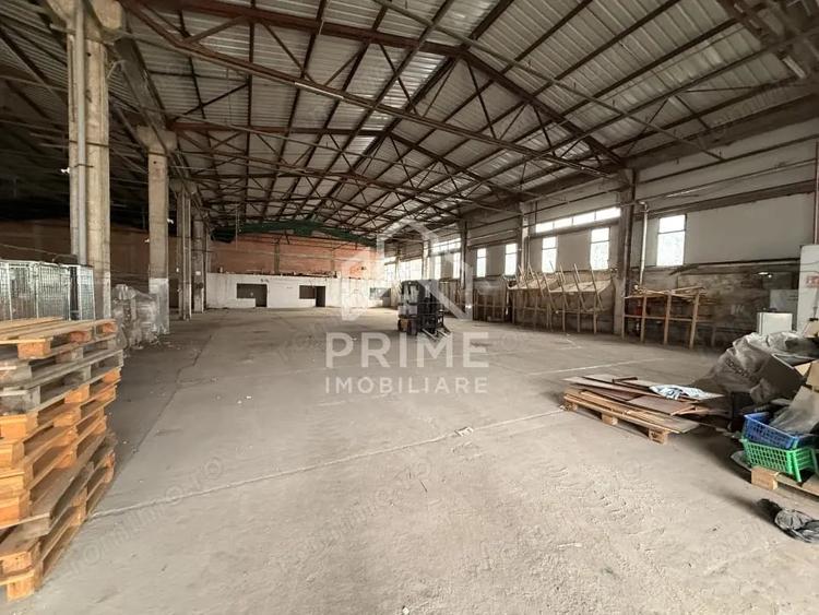 Spațiu comercial, de 1,700 mp, în Industrială