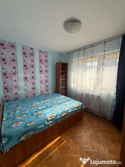 Apartament cu 3 camere decomandat în 9 Mai