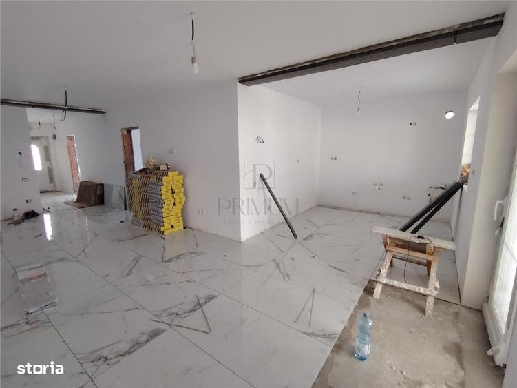 Duplex Pe Parter - Aproape De Centura - 2 Fronturi Stradale - 5