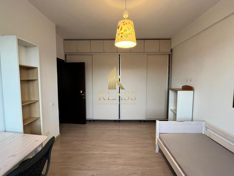 Apartament cu 3 camere decomandat, mobilat în Voluntari